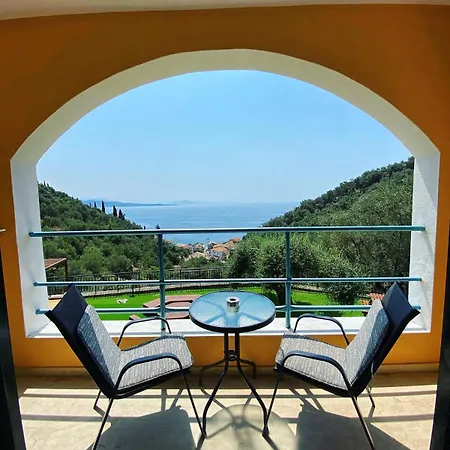 Silent Bay Boutique Apartments Nisaki Katávolos