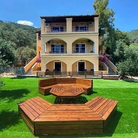 Silent Bay Boutique Apartments Nisaki Katávolos