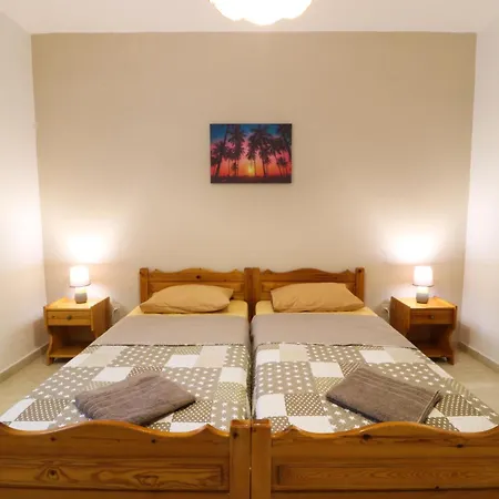 Silent Bay Boutique Apartments Nisaki *