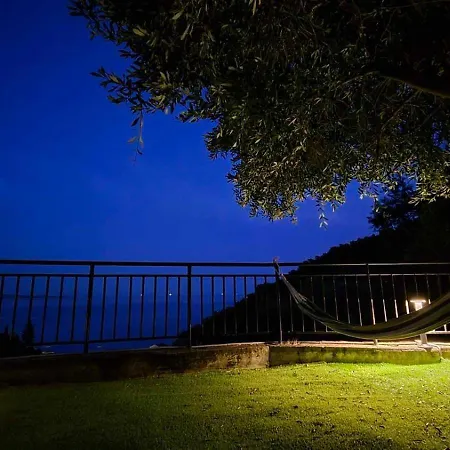 Silent Bay Boutique Apartments Nisaki Apartment *