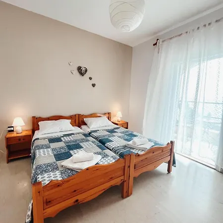 Silent Bay Boutique Apartments Nisaki Apartment