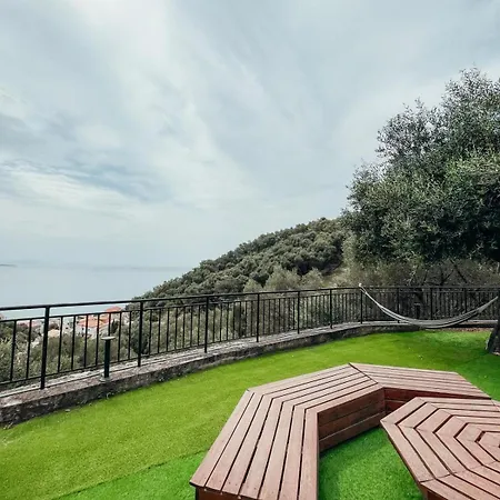 Silent Bay Boutique Apartments Nisaki *