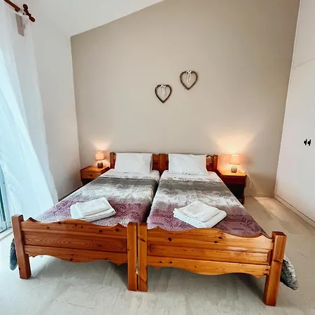 Silent Bay Boutique Apartments Nisaki