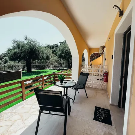 Silent Bay Boutique Apartments Nisaki Katávolos