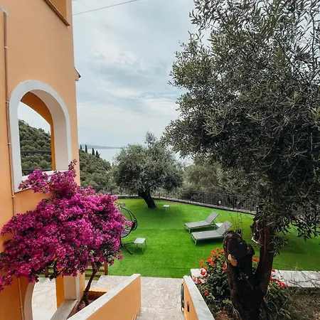 Silent Bay Boutique Apartments Nisaki Katávolos