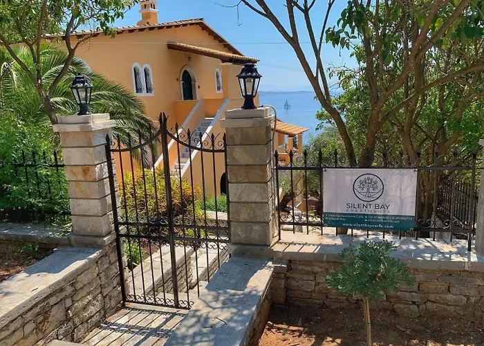 Silent Bay Katávolos