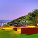 Silent Bay Апартаменты